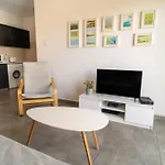 Daire Blu Mackenzie 1 Bdr Flat With Pool Larnaca