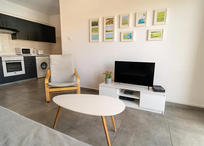 Apartmán Blu Mackenzie 1 Bdr Flat With Pool Larnaca